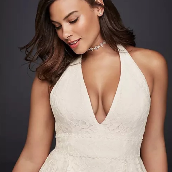 David’s Bridal “Galina” Wedding Dress - Picture 3 of 13